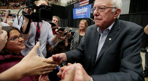 Bernie Sanders reúne a casi 10,000 simpatizantes en Wisconsin