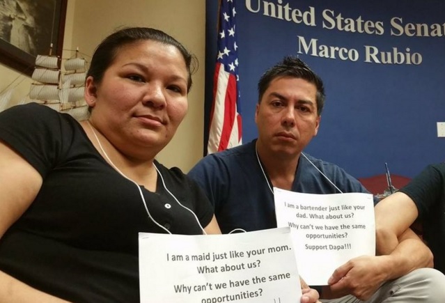 Tu madre, Marco Rubio: Inmigrantes piden que la recuerde