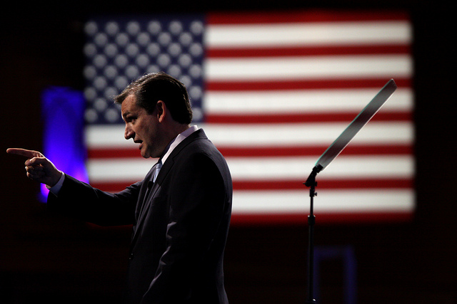 Cuidado: Ted Cruz espía tu Facebook para ganar la Casa Blanca