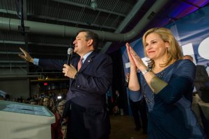 VIDEO: Marco Rubio le sacó “lo cubano” a Ted Cruz