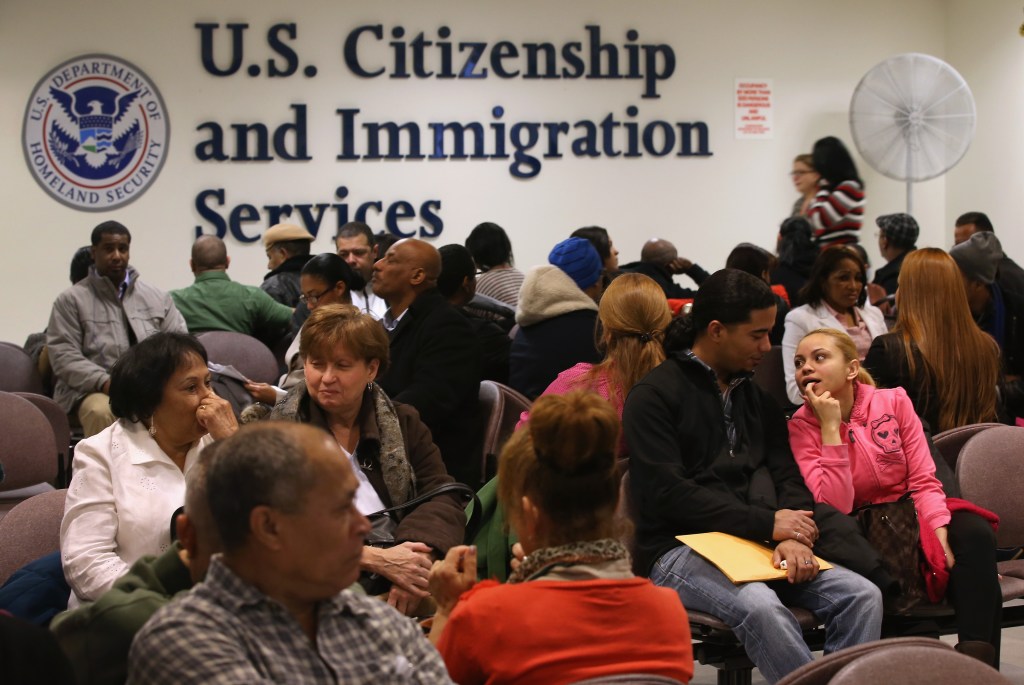 USCIS cambia formularios para solicitar la ciudadanía