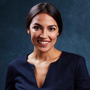 Latina derrota a congresista en Nueva York