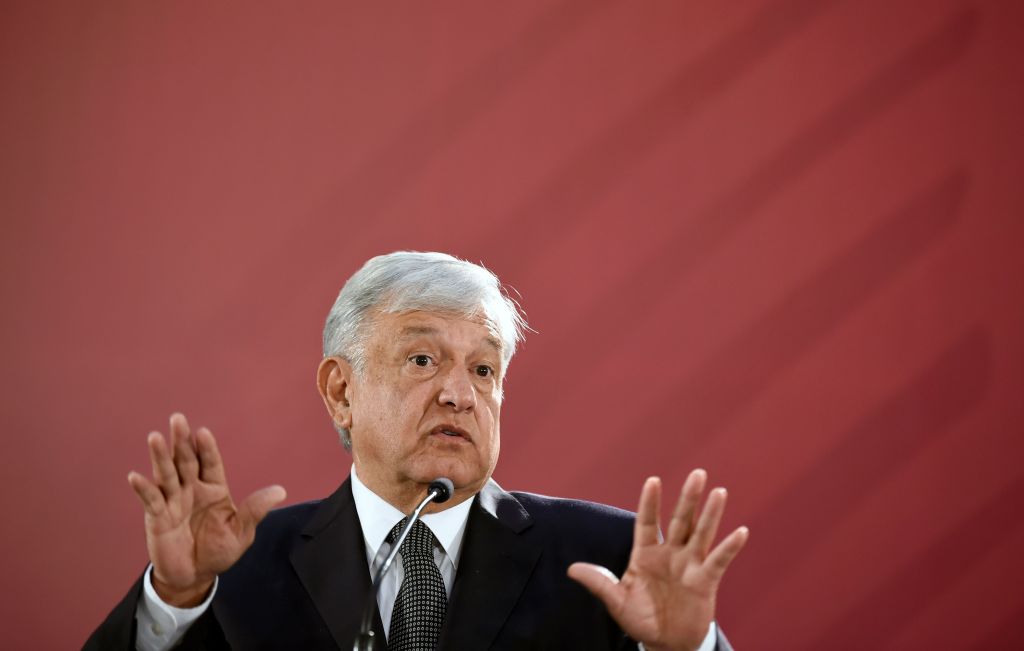 México dará empleo en maquiladoras a 40 mil migrantes