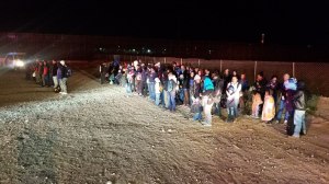 llegan migrantes a Sunalnd Park, NM