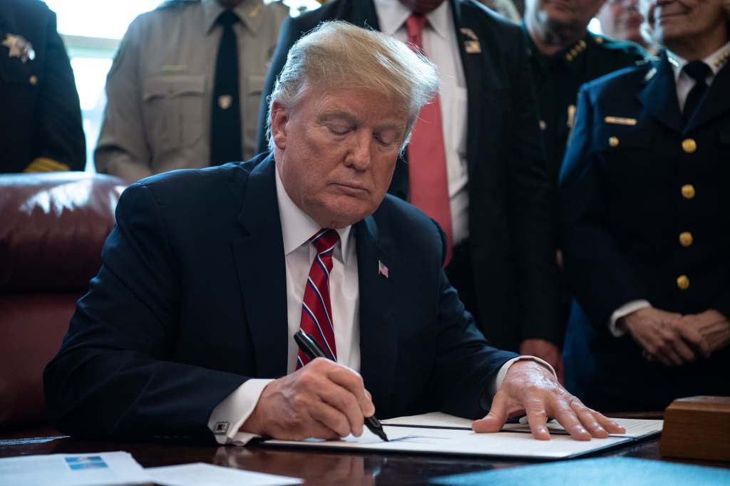 Trump anuncia un embargo económico total sobre Venezuela