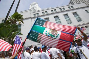 México sale ganando en guerra comercial de Trump con China