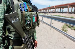 México envía 15 mil militares a frontera norte para frenar migración
