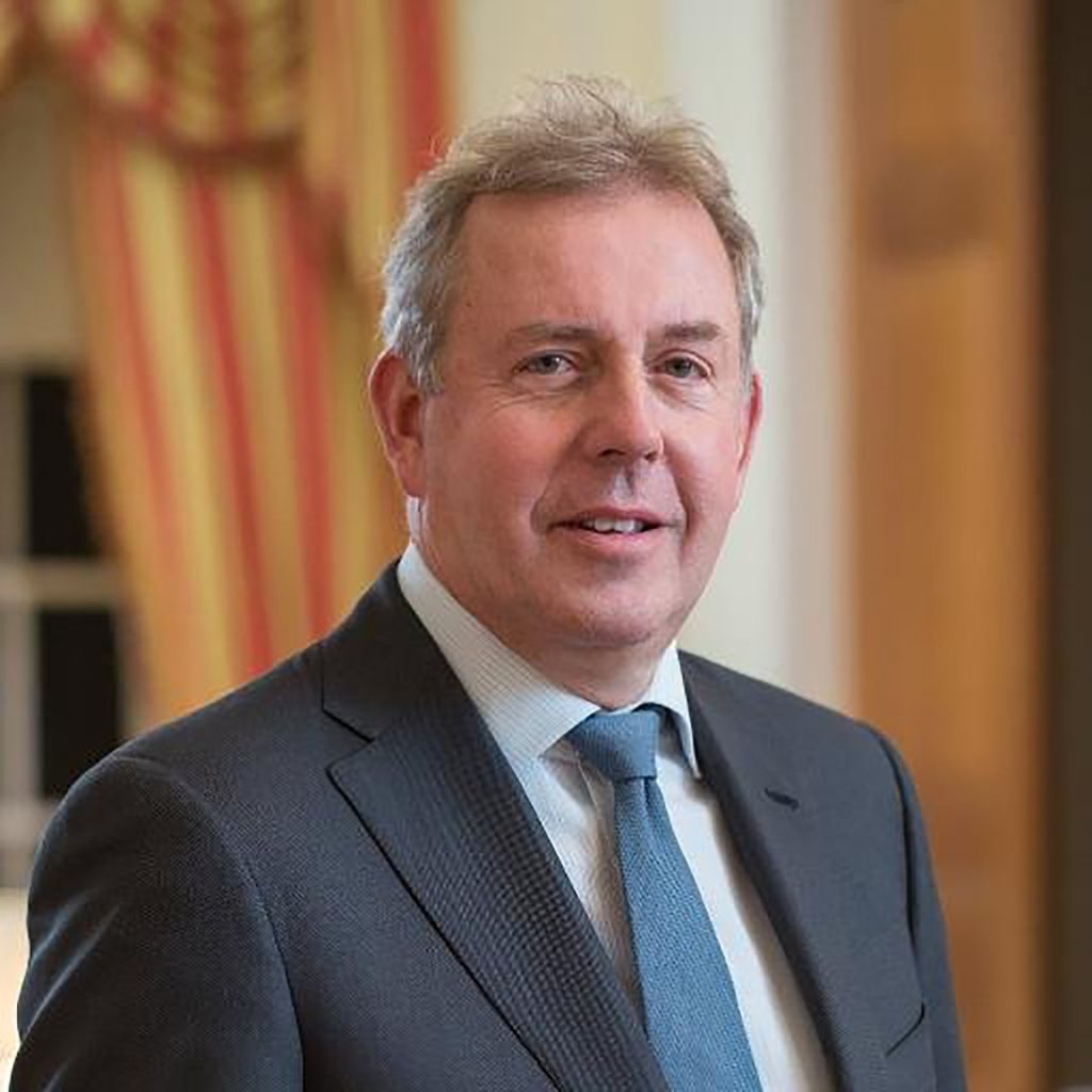 Renuncia el embajador británico que llamó “inepto” a Trump