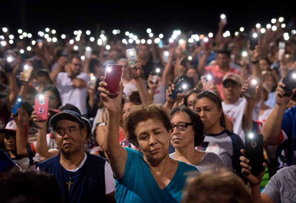 Tras El Paso, latinos sienten temor de ser el blanco de más violencia