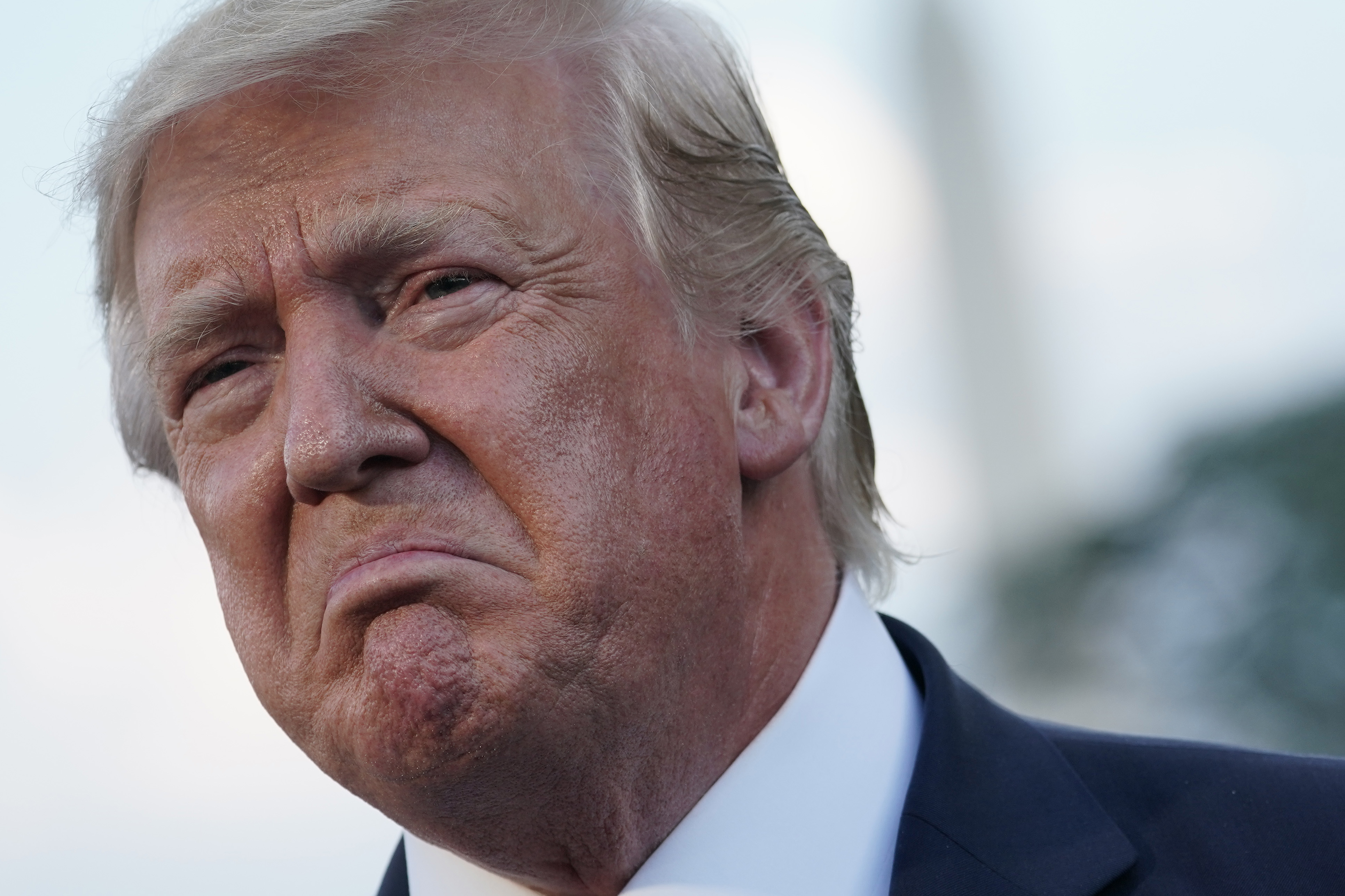 Mitad de estadounidenses apoya impugnación de Trump