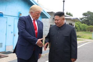 Corea del Norte amenaza a EE.UU. con terrorífico ‘regalo navideño’