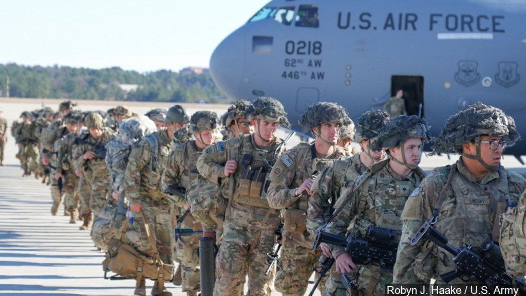 ¿Se van o se quedan las tropas de EE.UU.en Irak?