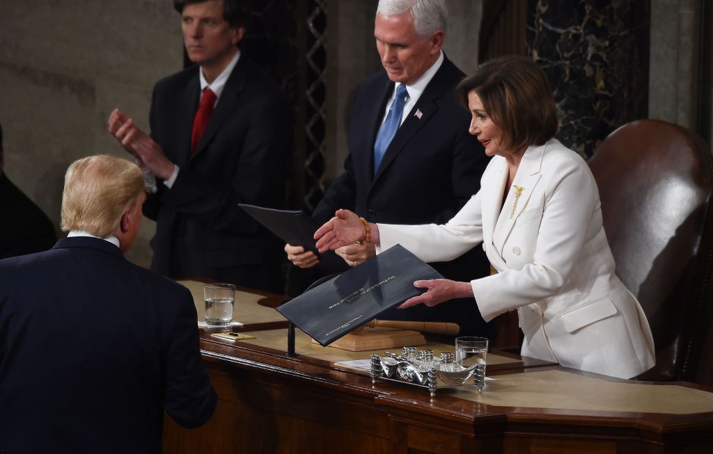 Guerra entre Trump y Pelosi se enciende más tras el “impeachment”