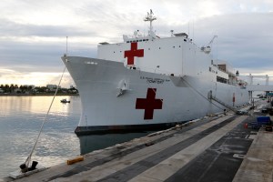 Buques hospitales de la Armada irán a NY y la costa oeste