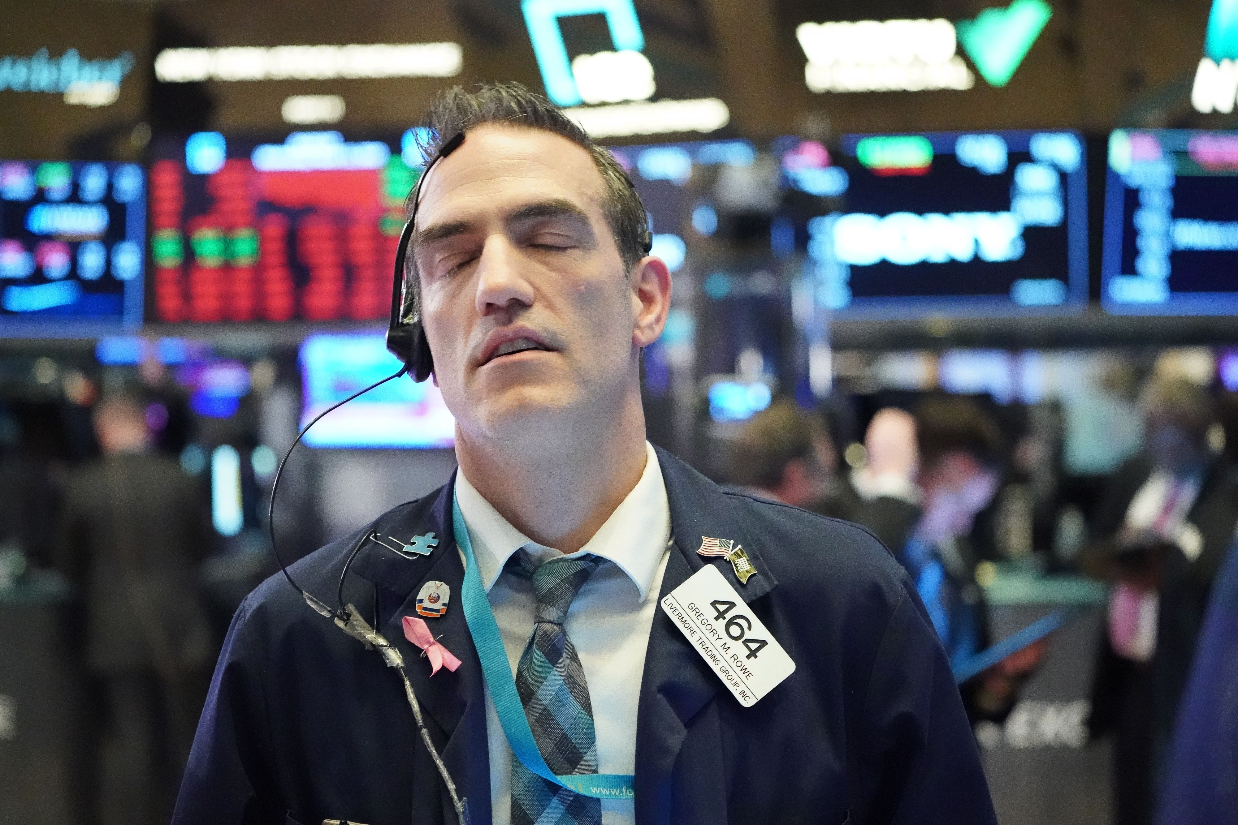 Mercados se desploman tras discurso de Trump y medidas de EE.UU. por COVID-19